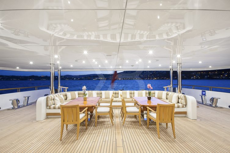 Boadicea yacht exterior 5