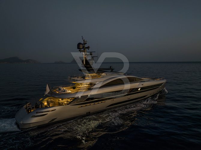 No Stress yacht exterior 22