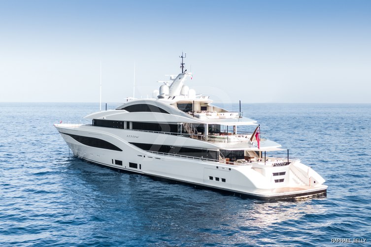 Arrow yacht exterior 15