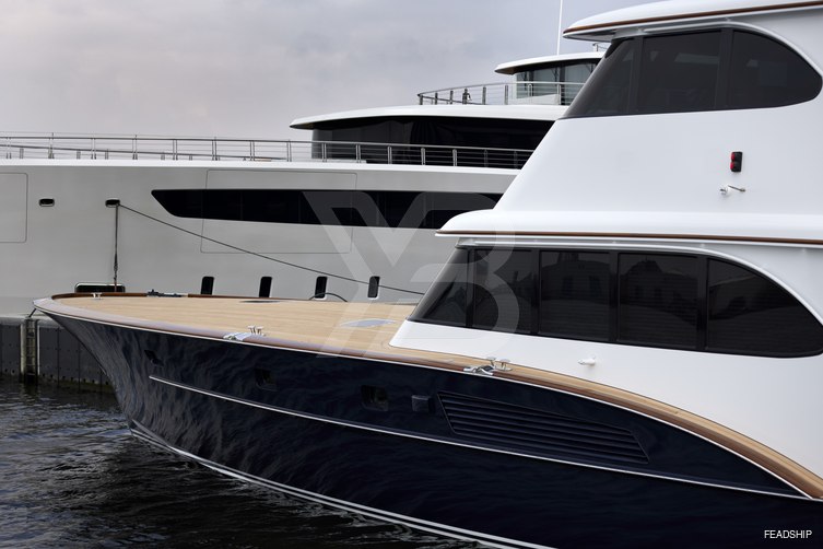 Catch yacht exterior 8