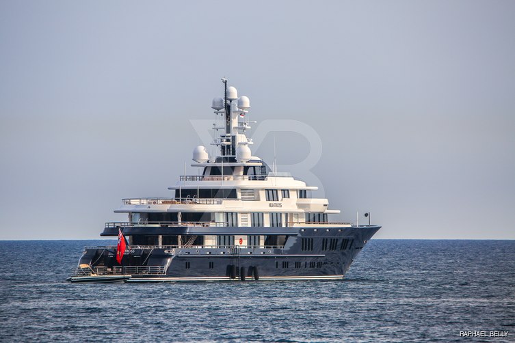 Moonstone yacht exterior 15
