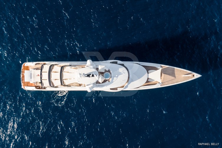 Calex yacht exterior 6