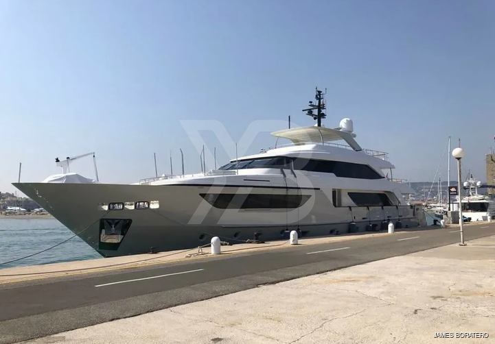 Supernova yacht exterior 4