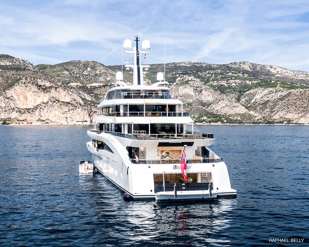 Energy yacht exterior 14