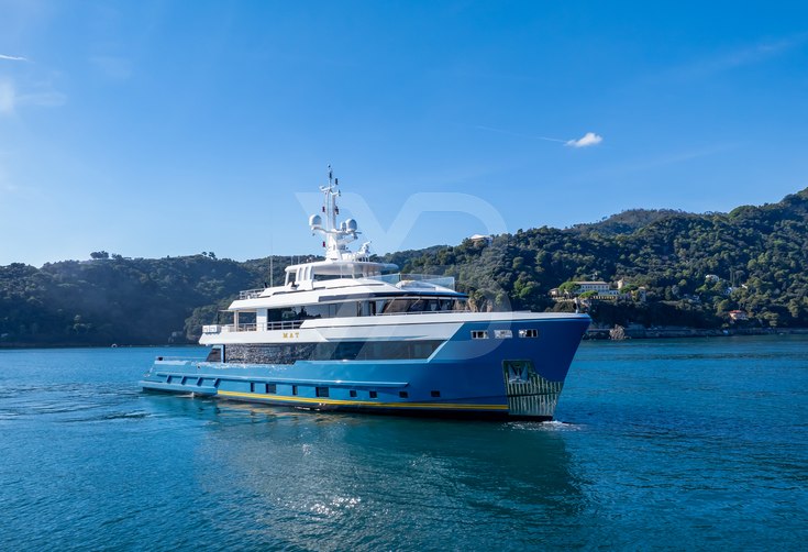 Mat yacht exterior 25