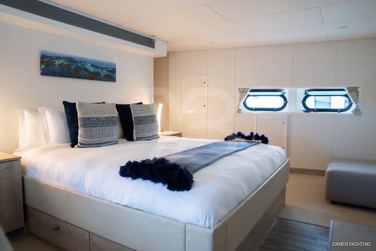 Shadow yacht interior 9