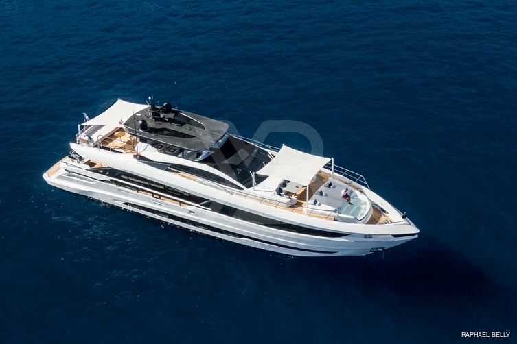 Artemis yacht exterior 14