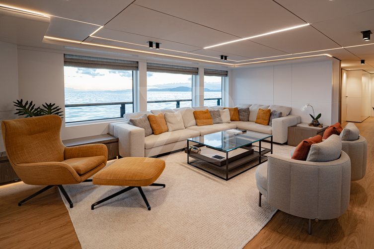 Queen Tati yacht interior 8