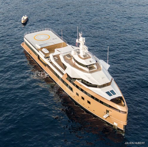 La Datcha yacht exterior 26