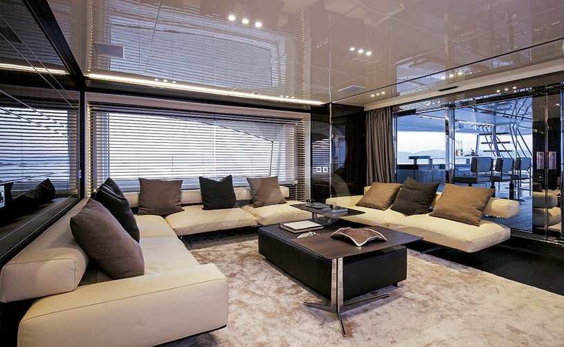 Domani yacht interior 16