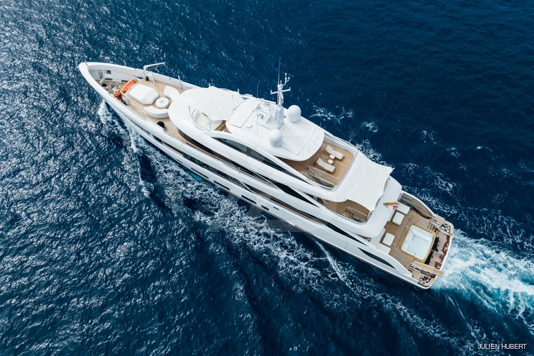 Lady I yacht exterior 10