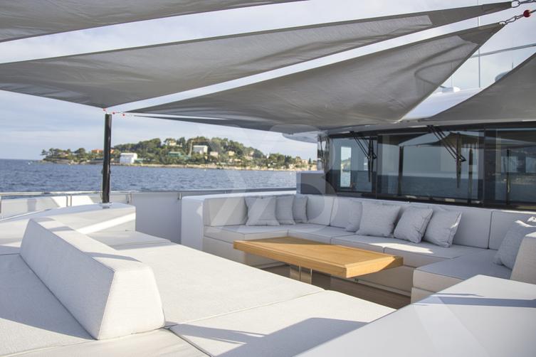 Extra Time yacht exterior 35