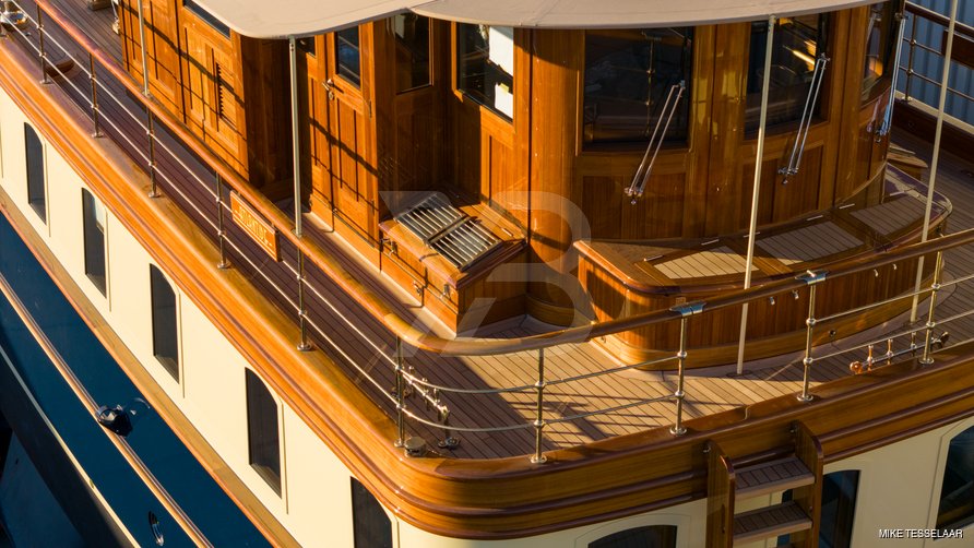 Atlantide yacht interior 2