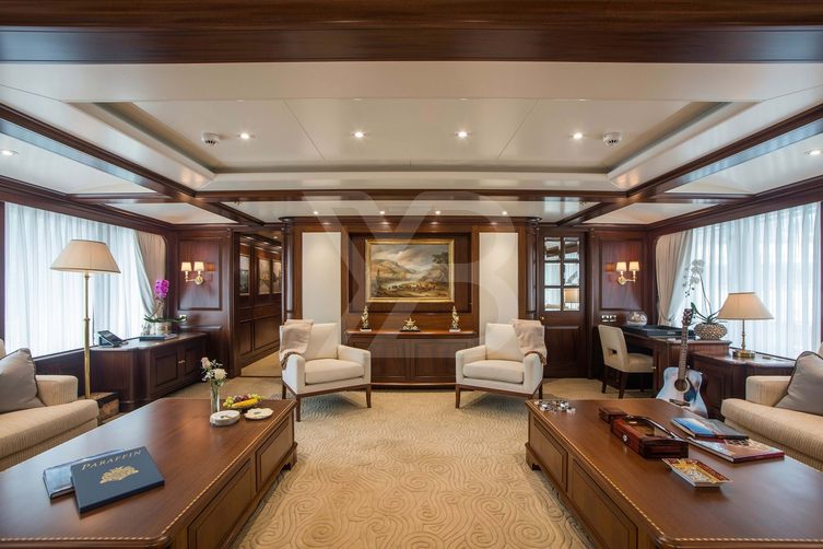 Paraffin yacht interior 23