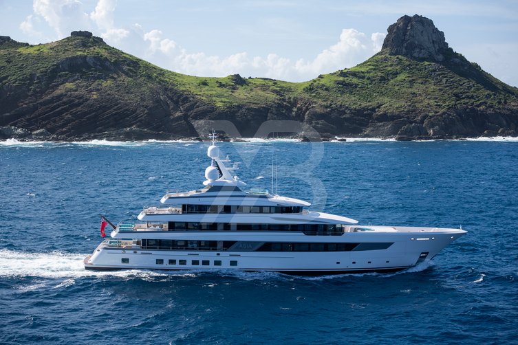 Asia yacht exterior 112