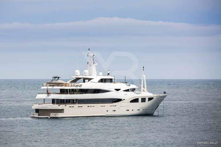 Maraya yacht exterior 11