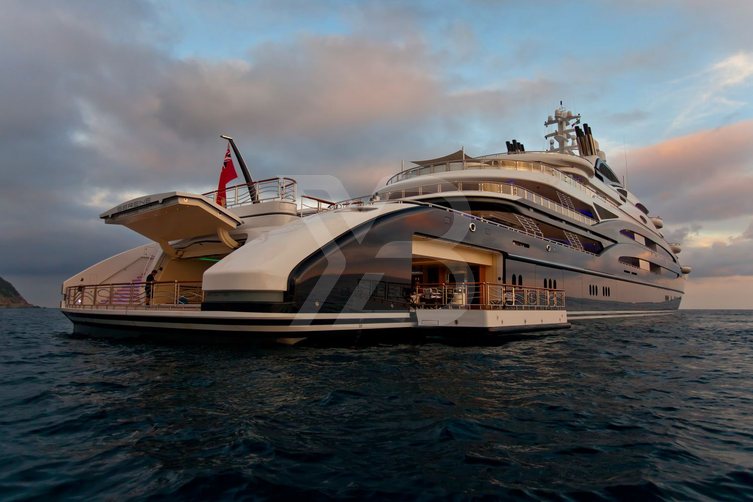 Serene yacht exterior 25