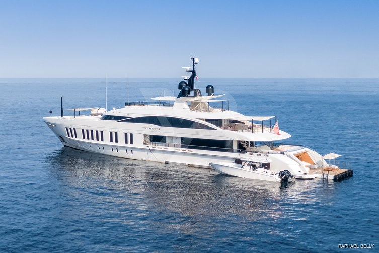 Samurai yacht exterior 23