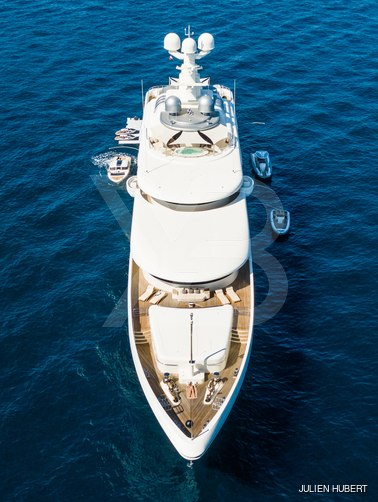 RoMEA yacht exterior 3