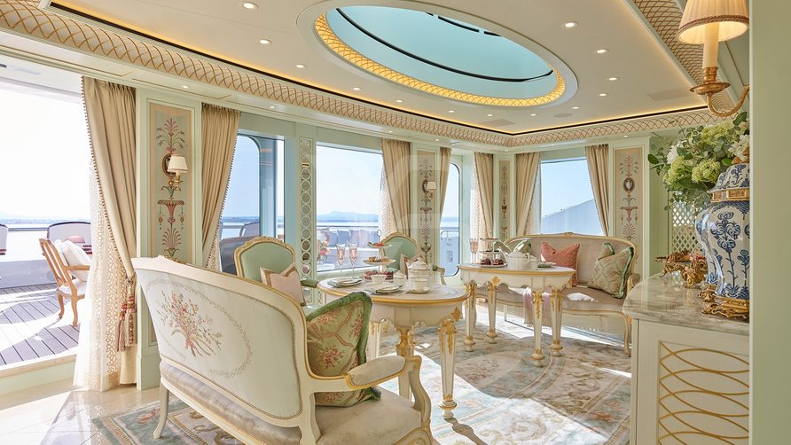 Alaiya yacht interior 13