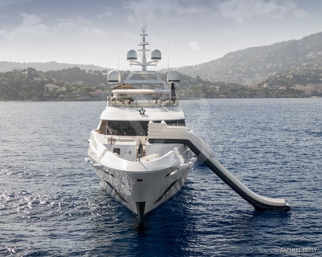 Illusion V yacht exterior 15