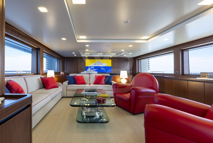 Crowbridge yacht interior 27