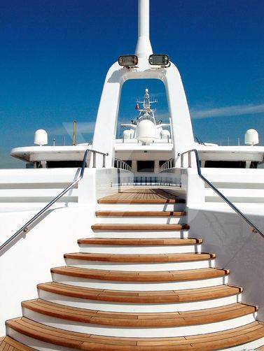 Dubai yacht exterior 3