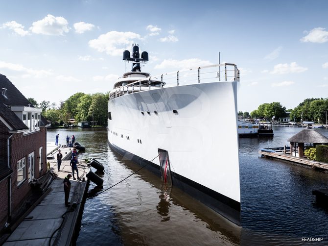 Feadship 824 yacht exterior 3