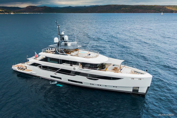 Northern Escape yacht exterior 22