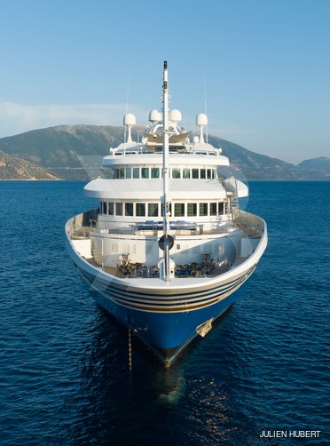 Queen Miri yacht exterior 15