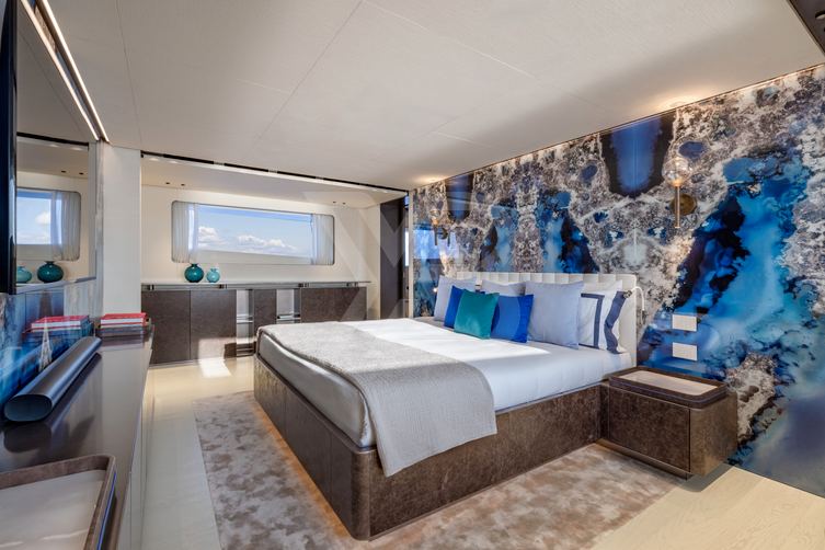 Acqua Chiara yacht interior 12