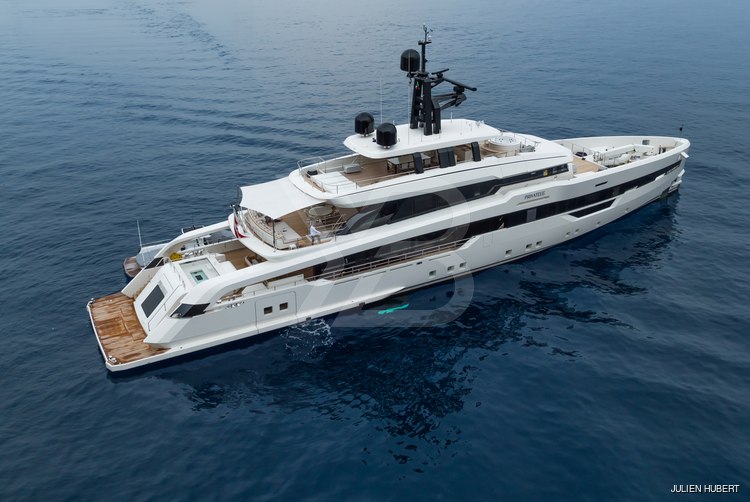 PrivateGG yacht exterior 5