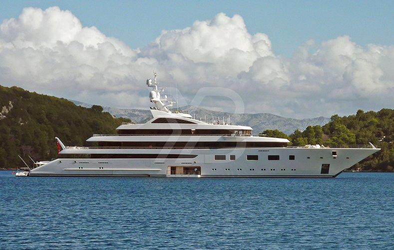 Eye yacht exterior 28