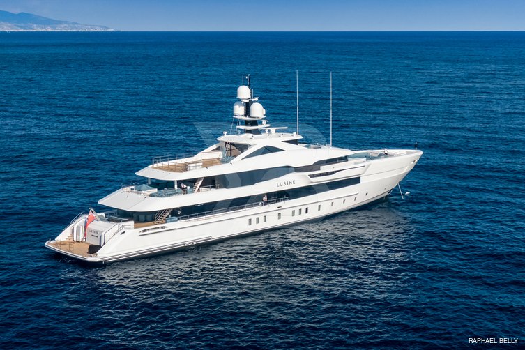 Lusine yacht exterior 50