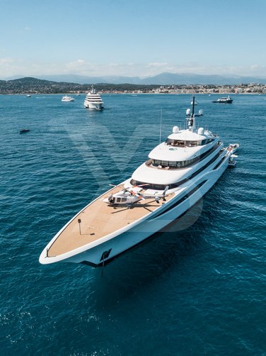 Sophia yacht exterior 3