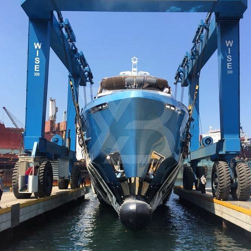 Persistence yacht exterior 5