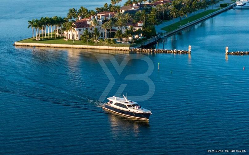 Falcon yacht exterior 5