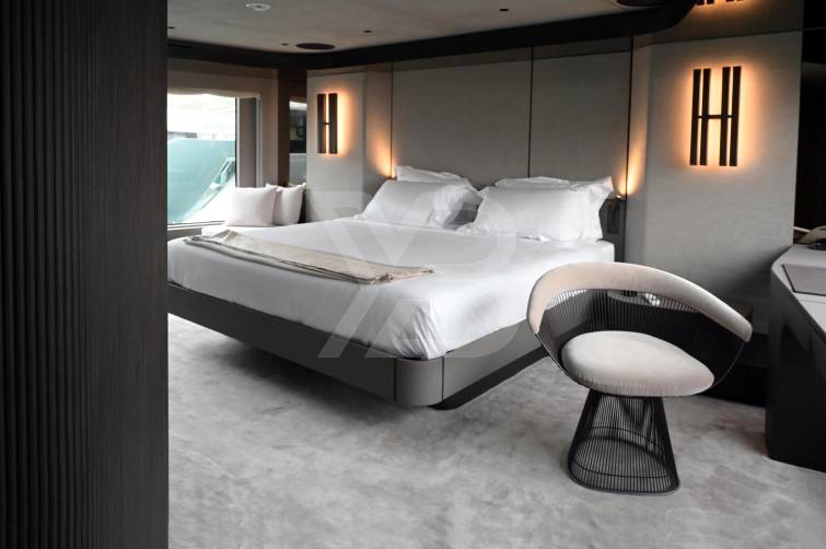 Alma III yacht interior 13