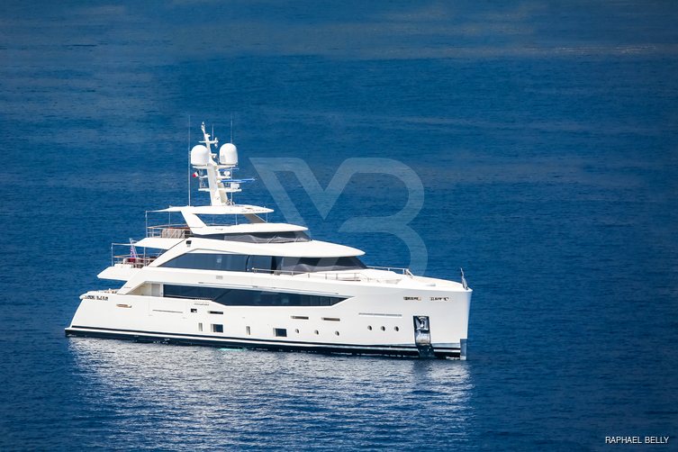 Marquise yacht exterior 8