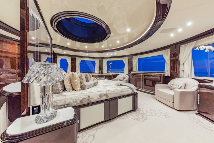 Spectre yacht interior 35