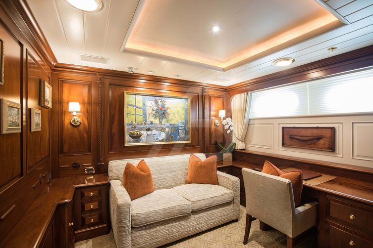 Paraffin yacht interior 13