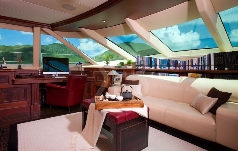 TIARA II Yacht - 179ft Alloy Yachts 2004 | YachtBuyer