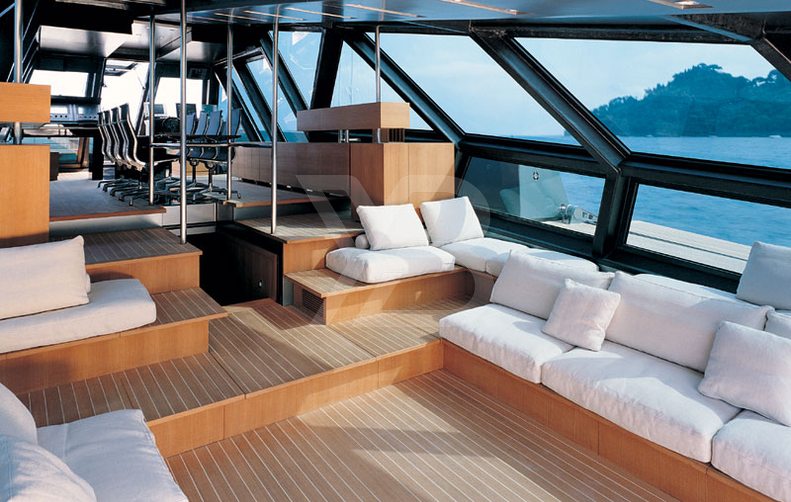 Galeocerdo yacht interior 9