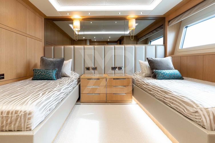 Lady G yacht interior 16