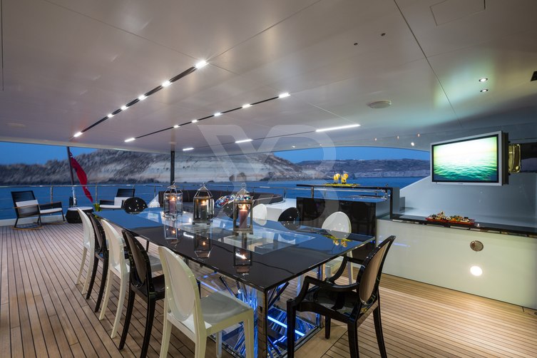 Ocean Paradise yacht interior 41