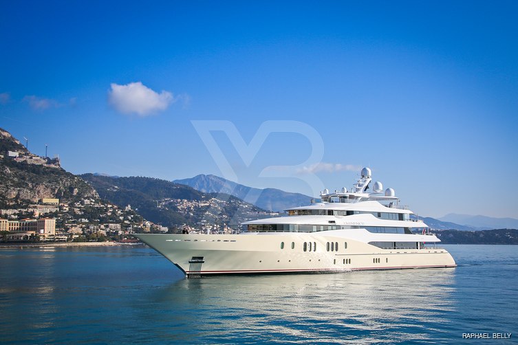 Eminence yacht exterior 6