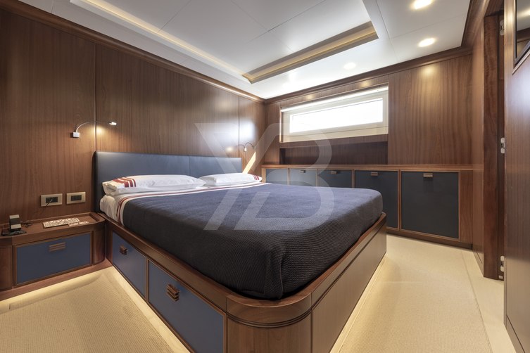 Crowbridge yacht interior 29