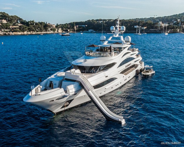 Illusion V yacht exterior 18