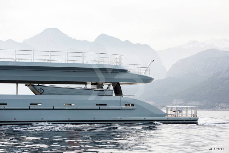 Limerence yacht exterior 21