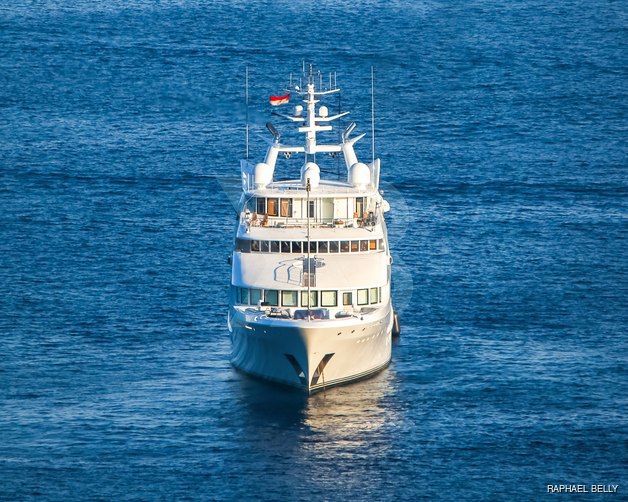 Samar yacht exterior 5